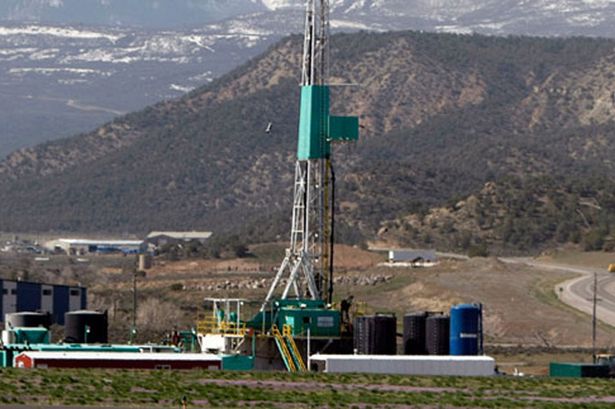 fracking-rig